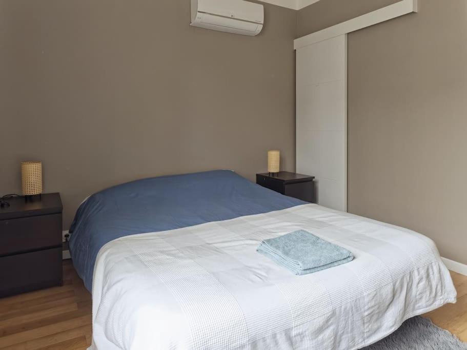 Appartement Spacieux En Centre Ville Vendôme Exterior foto